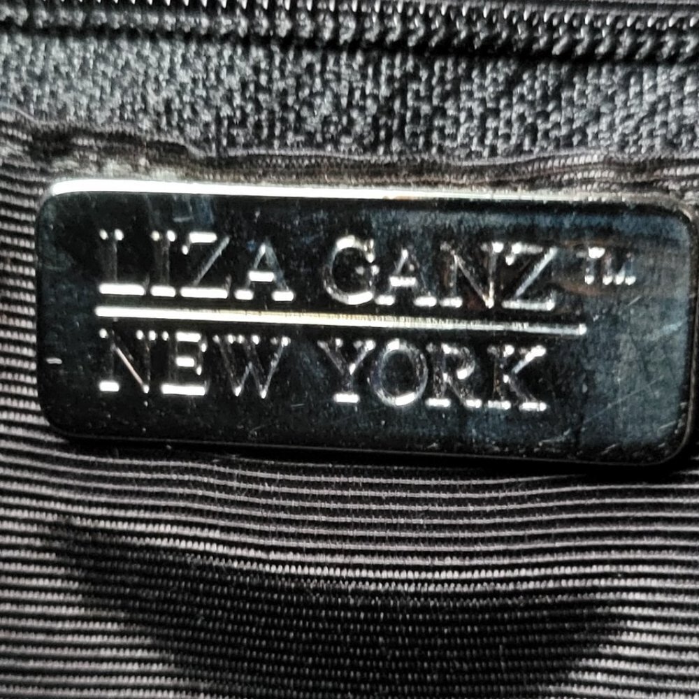 Liza Ganz Black Embossed Leather Fold Over Shoulder Bag - Picture 4 of 8